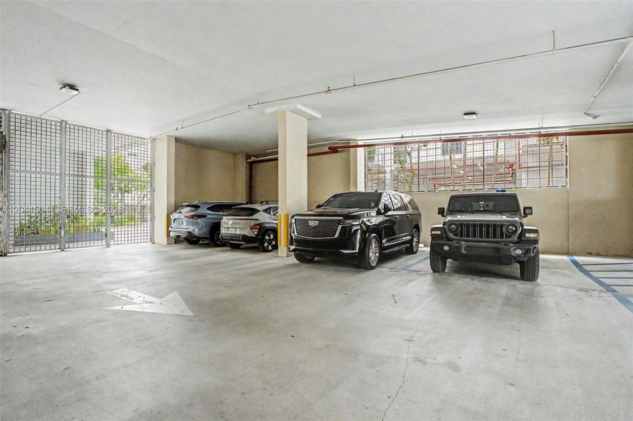 1723 SW 2nd Ave, Unit 607, Miami, FL 33129 Photo