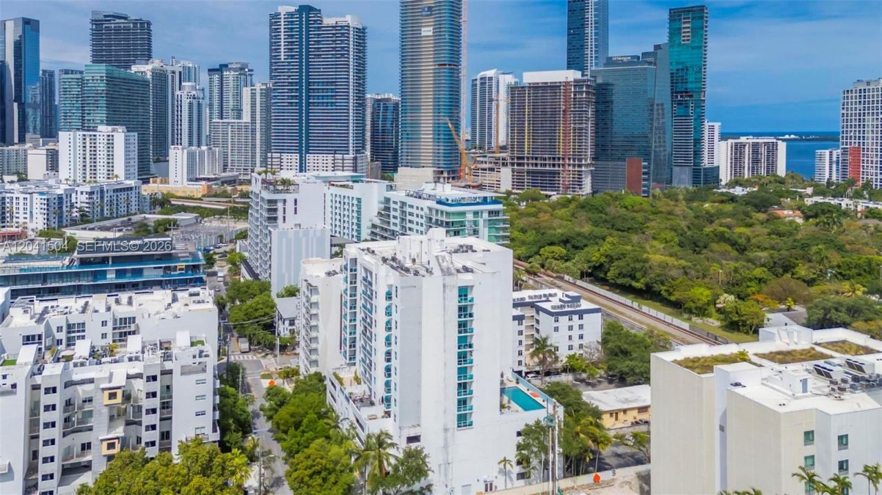 1723 SW 2nd Ave, Unit 607, Miami, FL 33129 Photo