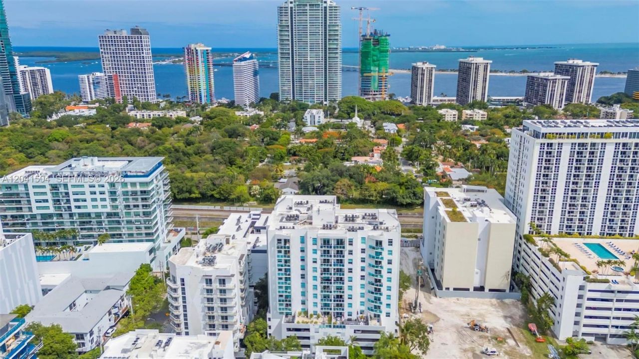 1723 SW 2nd Ave, Unit 607, Miami, FL 33129 Photo