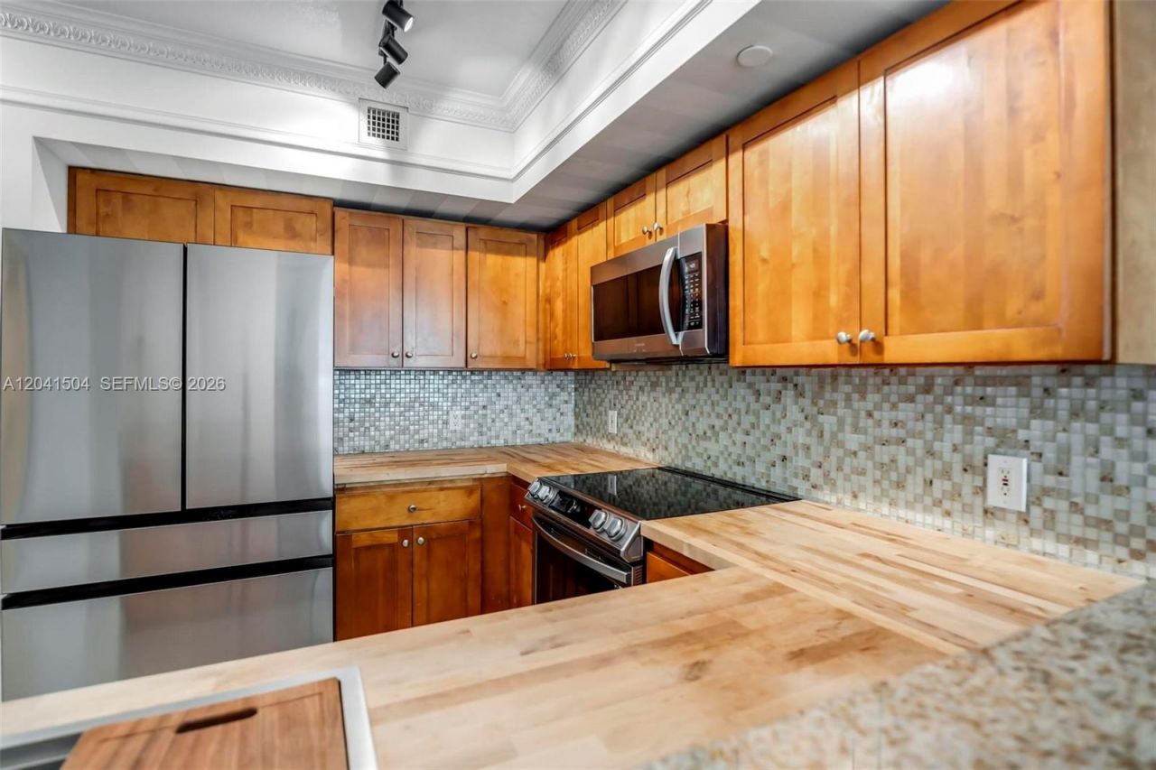 1723 SW 2nd Ave, Unit 607, Miami, FL 33129 Photo