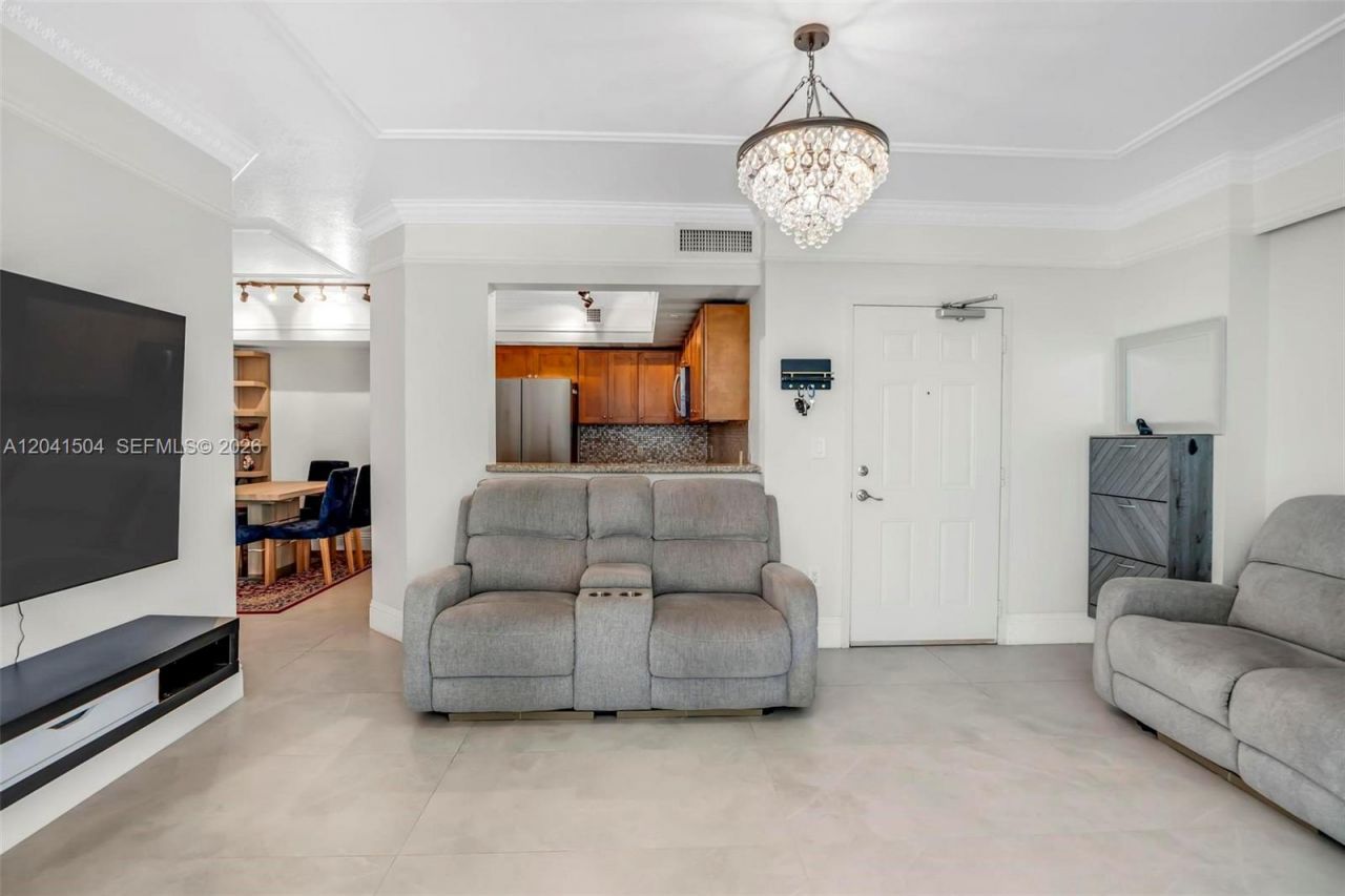 1723 SW 2nd Ave, Unit 607, Miami, FL 33129 Photo