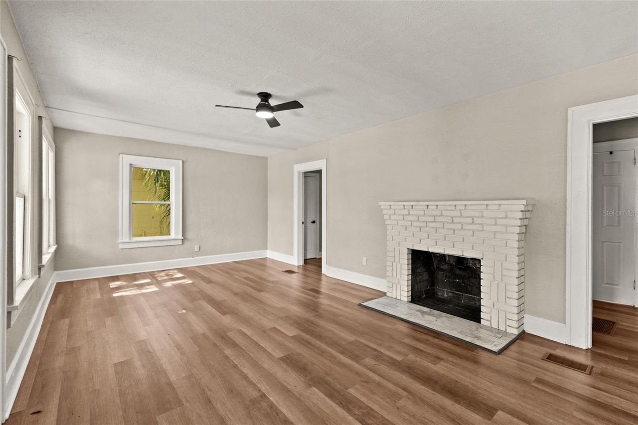 2329 7 Street S, Saint Petersburg, FL 33714 Photo