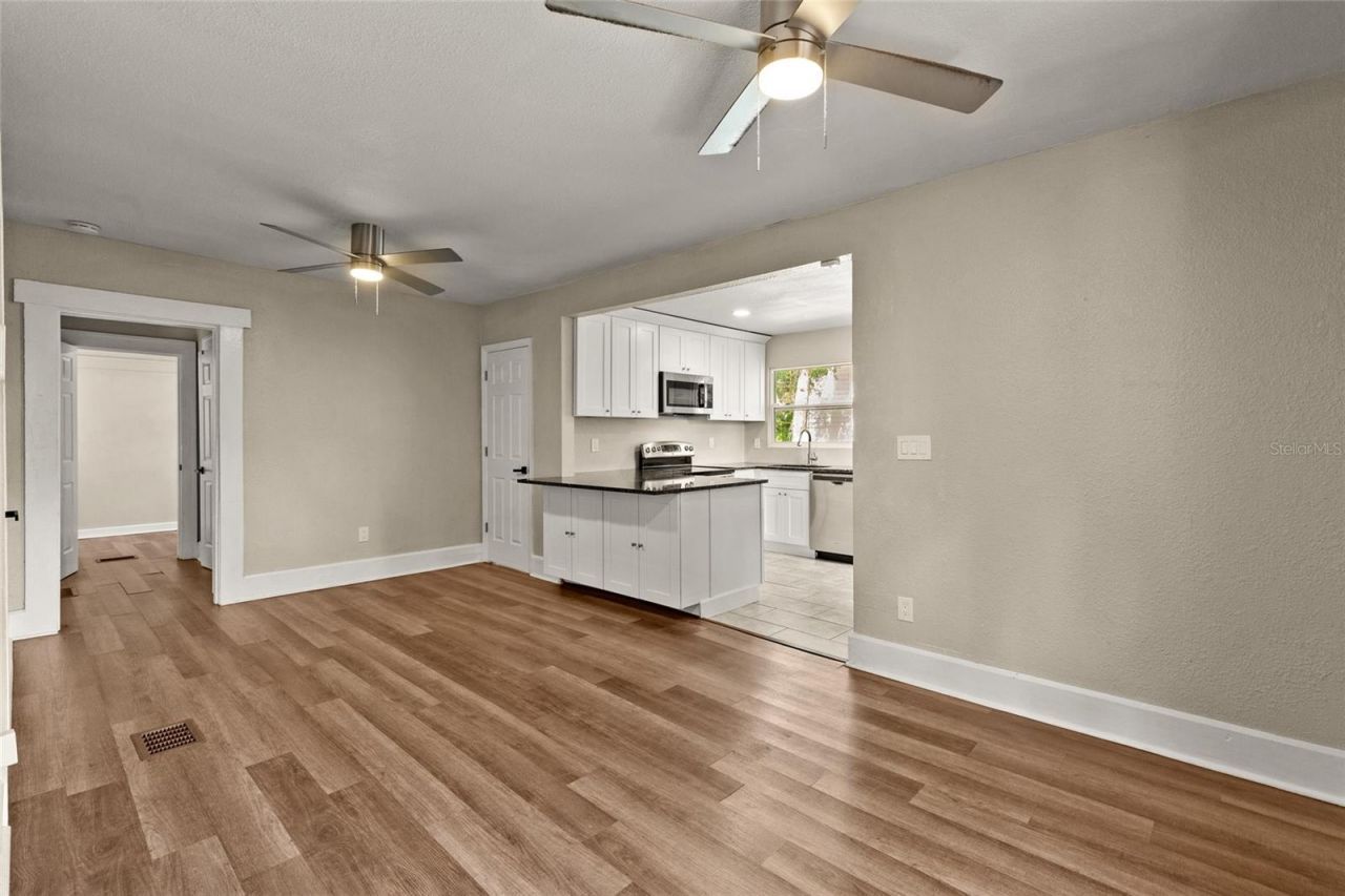 2329 7 Street S, Saint Petersburg, FL 33714 Photo