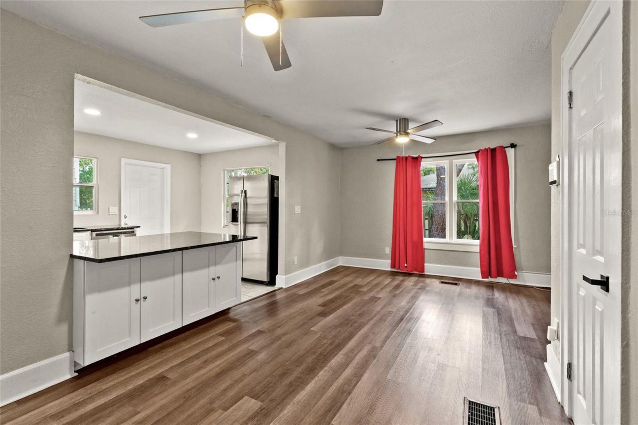 2329 7 Street S, Saint Petersburg, FL 33714 Photo