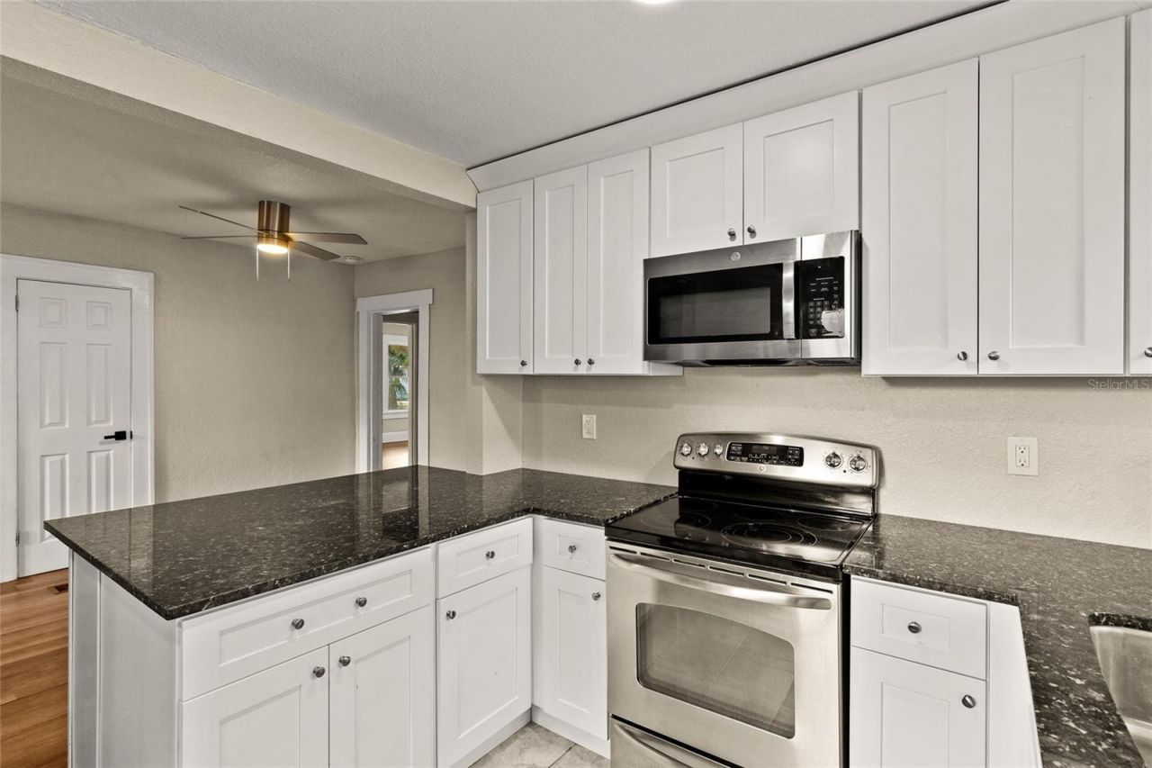 2329 7 Street S, Saint Petersburg, FL 33714 Photo