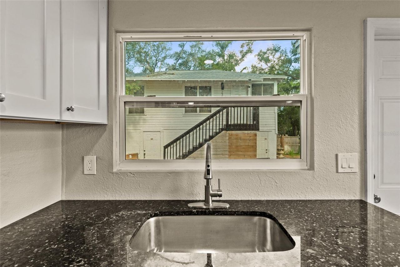 2329 7 Street S, Saint Petersburg, FL 33714 Photo