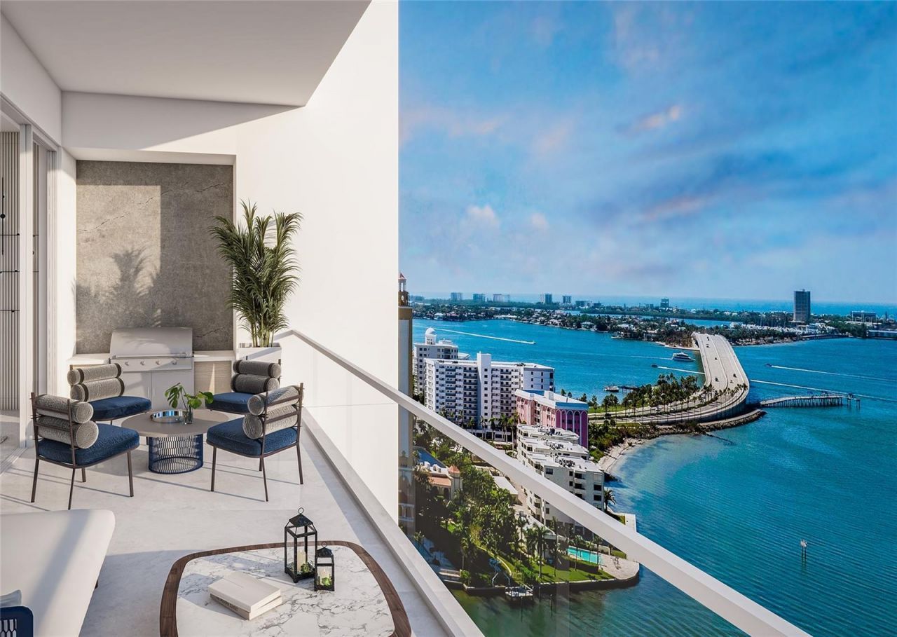 555 Quay Common, Unit 1704, Sarasota, FL 34236 Photo