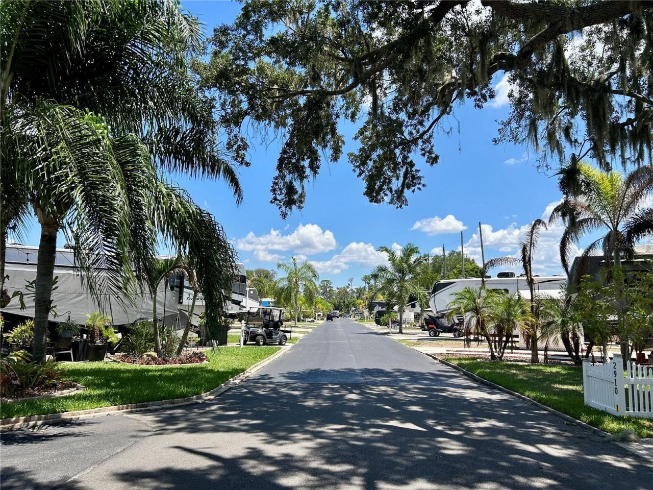 2928 Birdie Drive , Bowling Green, FL 33834 Photo