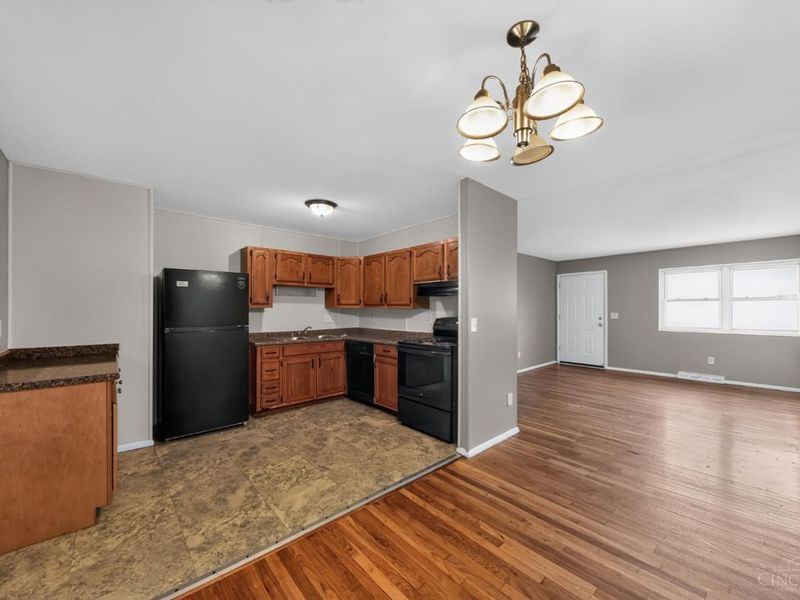 9192 Pippin Road, Colerain Township, OH 45251 Photo 10