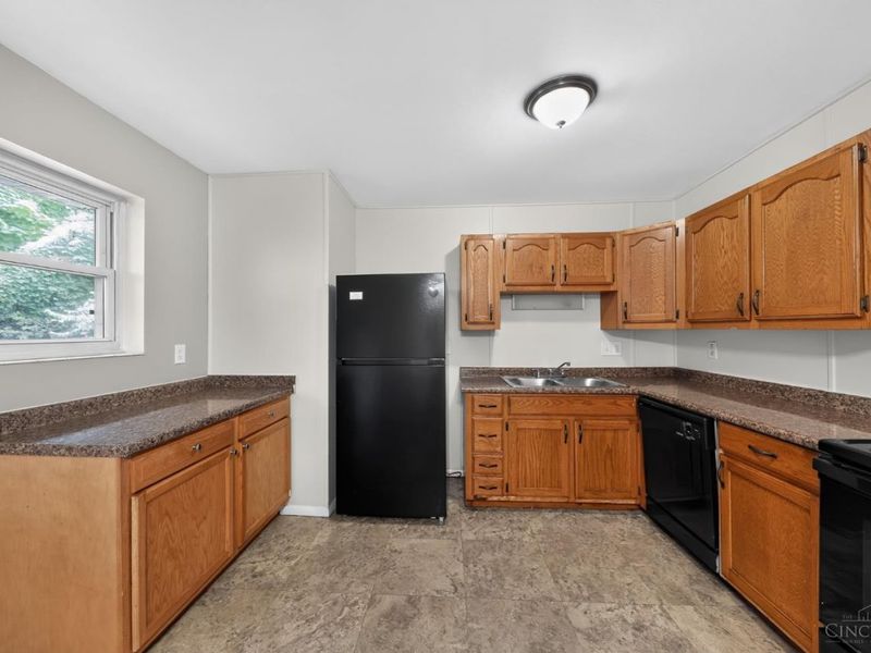 9192 Pippin Road, Colerain Township, OH 45251 Photo 9