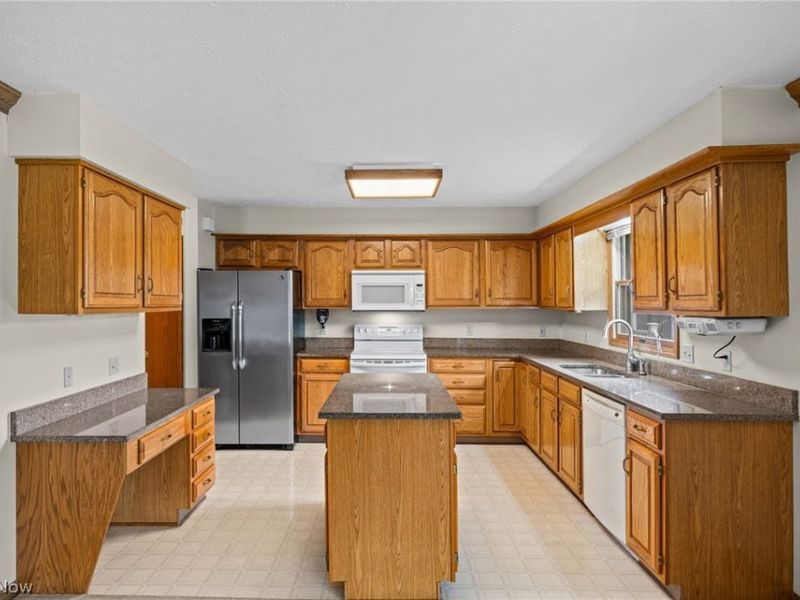 181 Park Place Drive, Wadsworth, OH 44281 Photo 14