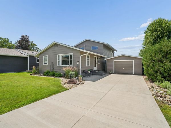 1600 Jack Oak Road, Cassville, WI 53806