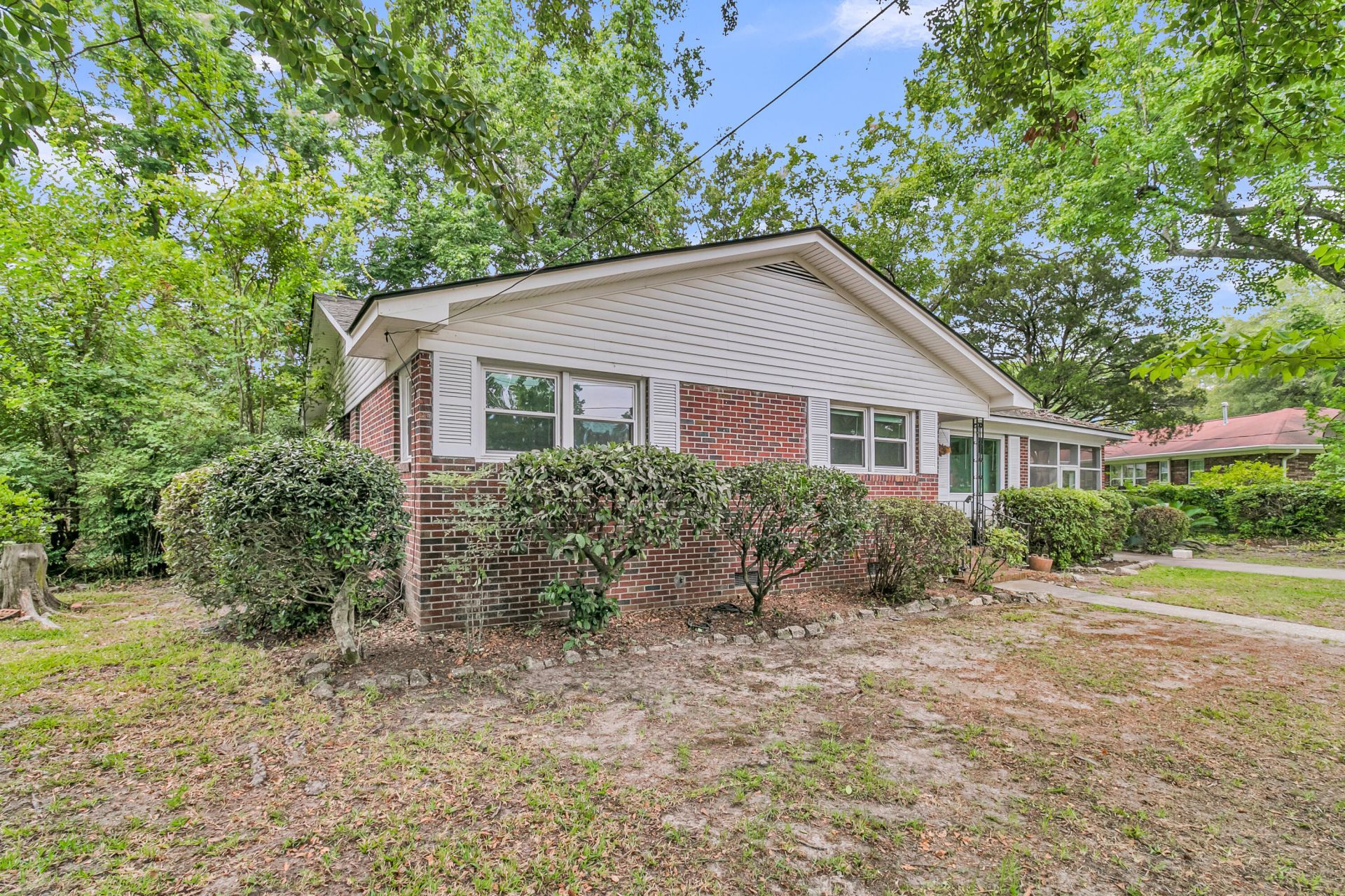 1221 Byron Road Photo 15