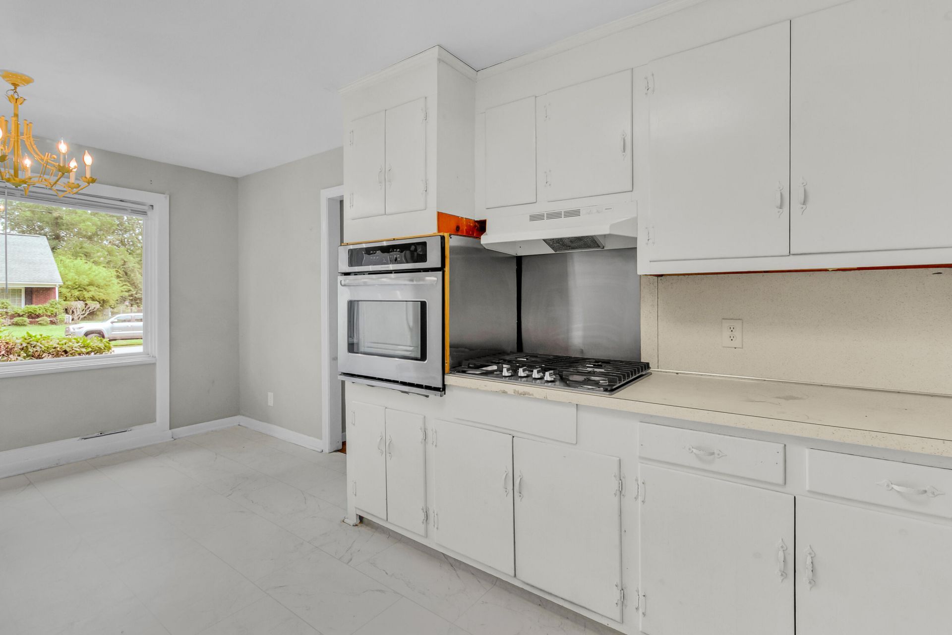 1221 Byron Road Photo 18