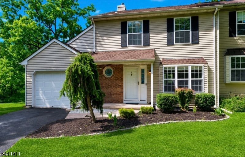 10 Pamlico Path, Branchburg, NJ 08876 Main Photo