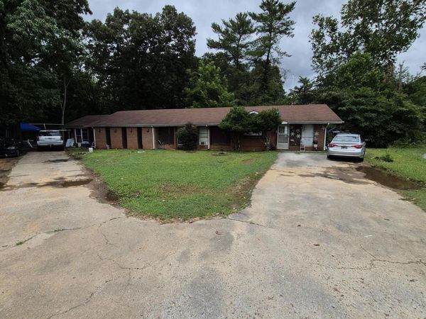 4719 Metro Park Lane, Hixson, TN 37343