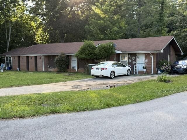 4719 Metro Park Lane, Hixson, TN 37343 Main Photo