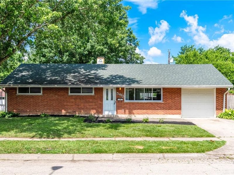 5415 Mangold Drive, Huber Heights, OH 45424 Photo 2