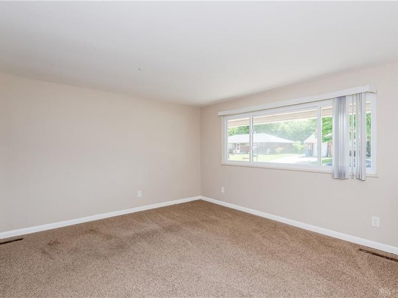 5415 Mangold Drive, Huber Heights, OH 45424 Photo 6