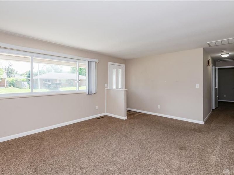 5415 Mangold Drive, Huber Heights, OH 45424 Photo 7
