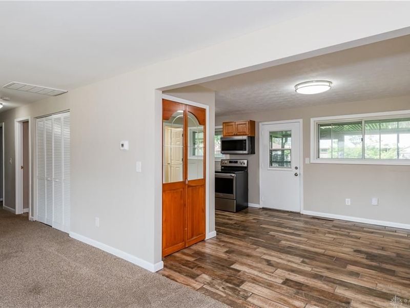 5415 Mangold Drive, Huber Heights, OH 45424 Photo 9