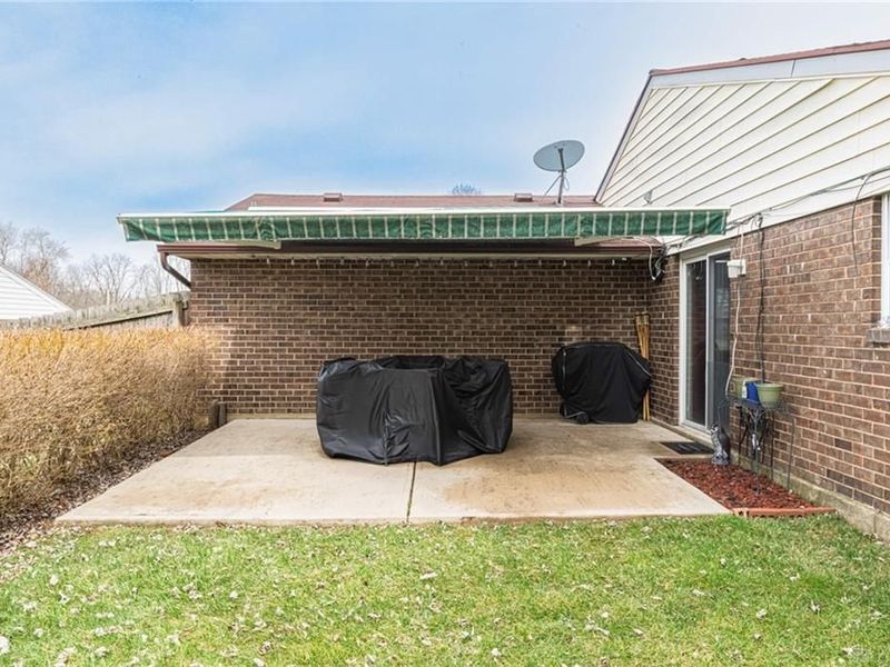 7994 Rustic Woods Drive, Huber Heights, OH 45424 Photo 19