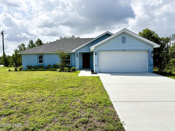 2081 Babcock Street , Chipley, FL 32428