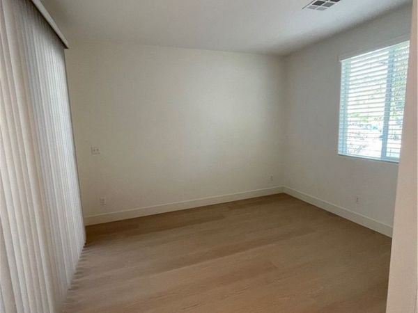 8524 Pitney Avenue , Las Vegas, NV 89143