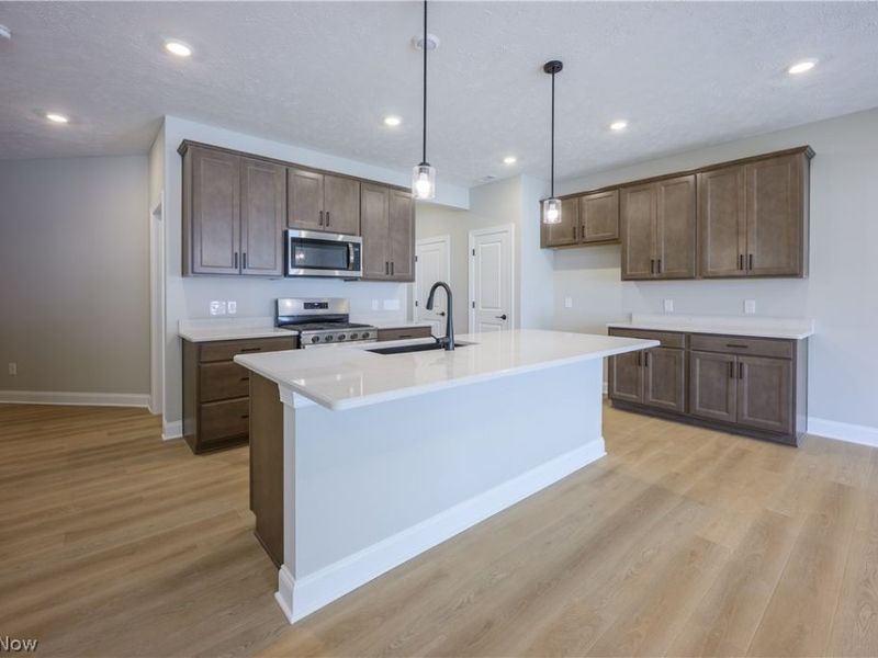 28182 Zinfandel Court, Westlake, OH 44145 Photo 4