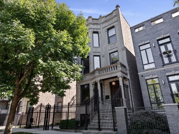 2845 W Division Street , Chicago, IL 60622