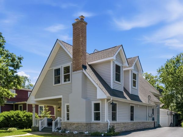 941 Greenwood Avenue , Deerfield, IL 60015