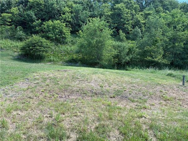 620 Cedar Ridge Dr , Apollo, PA 15613