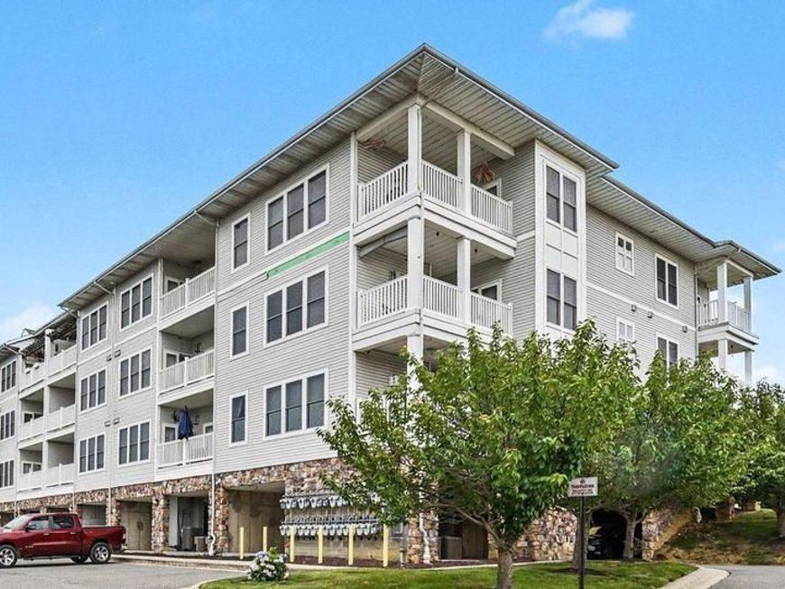 231 Roundhouse Drive, Unit 3I, Perryville, MD 21903 Main Photo