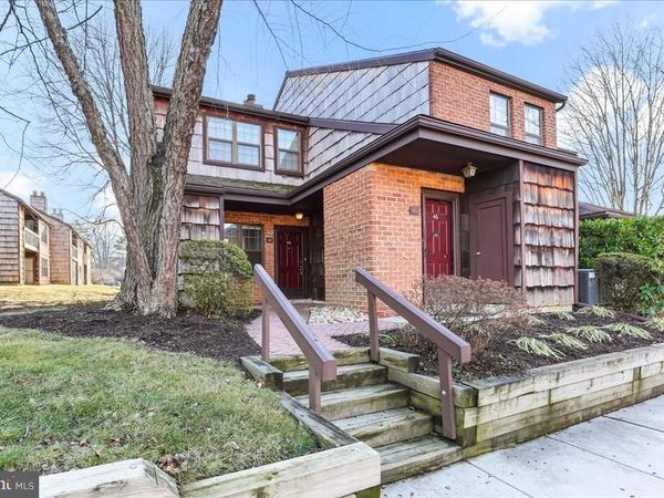 44 WITHERSPOON COURT , Unit 137, CHESTERBROOK, PA 19087