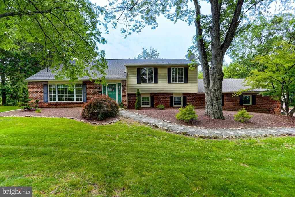 126 CEDAR HILL ROAD, CHALFONT, PA 18914