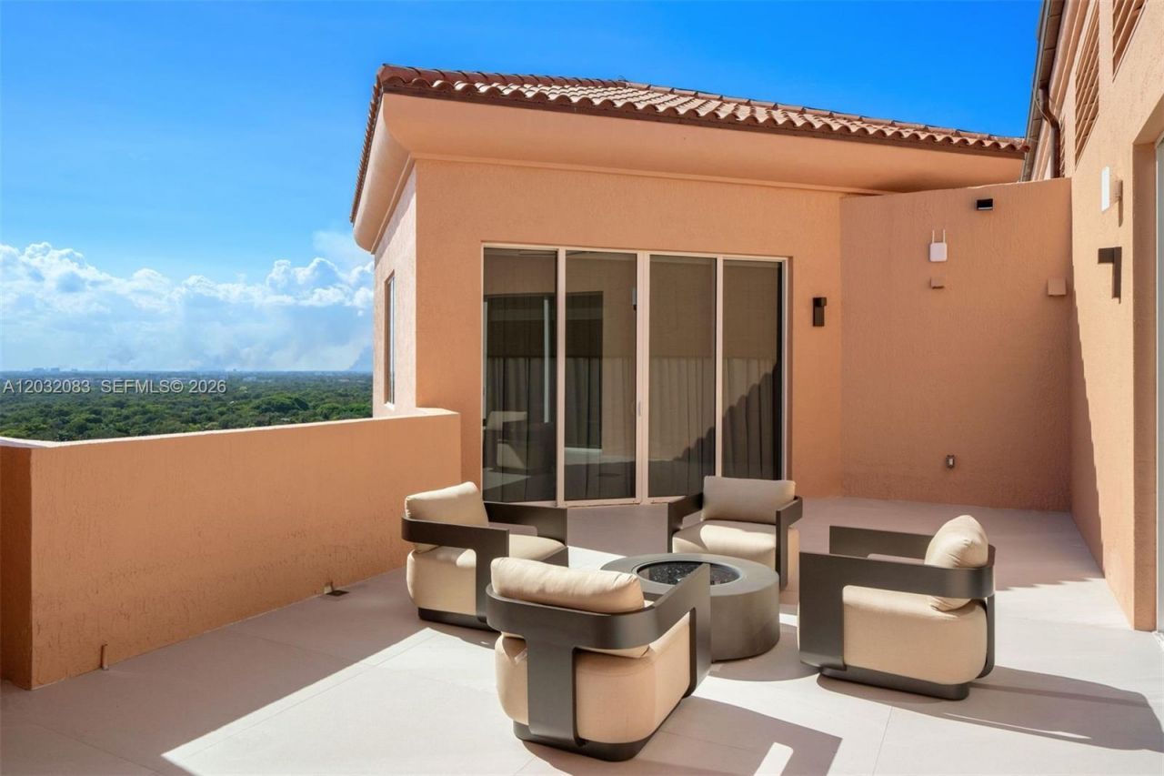 60 Edgewater Dr, Unit TS-D, Coral Gables, FL 33133 Photo
