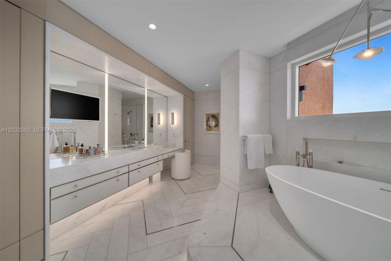 60 Edgewater Dr, Unit TS-D, Coral Gables, FL 33133 Photo