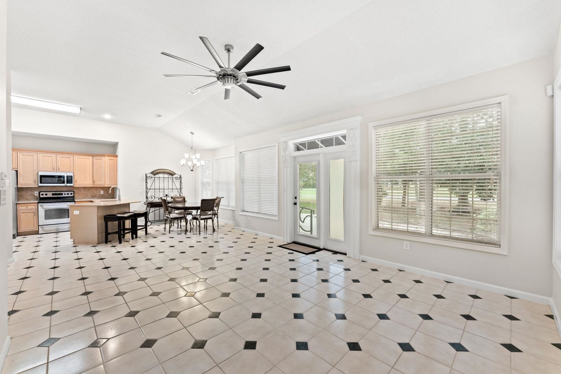 2954 Midiron Ct. Photo 8