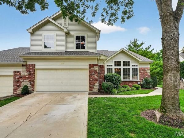 863 Stone Meadow Drive, Chesterfield, MO 63005