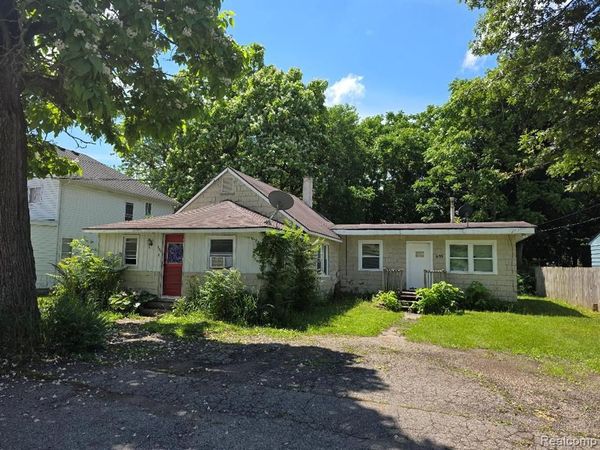 639 Heights Road , Orion Twp, MI 48362