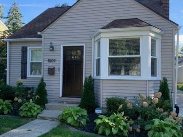 1009 Larkmoor Boulevard , Berkley, MI 48072