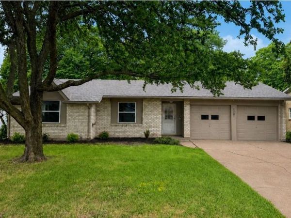 1221 Greenway Drive, Mesquite, TX 75149