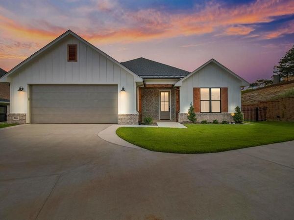 9244 Villas Court, Tyler, TX 75703