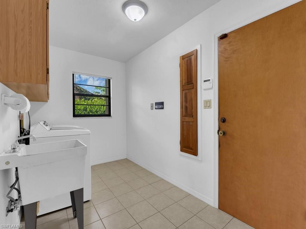 700 Astarias Cir, Fort Myers, FL 33919 Photo