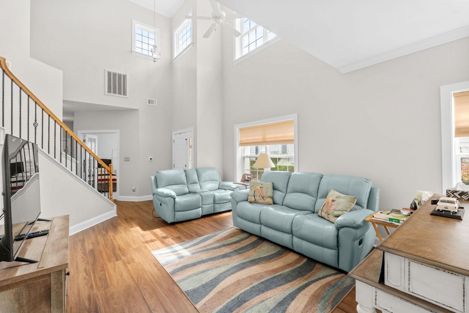 4486 Girvan Dr.  Photo 10