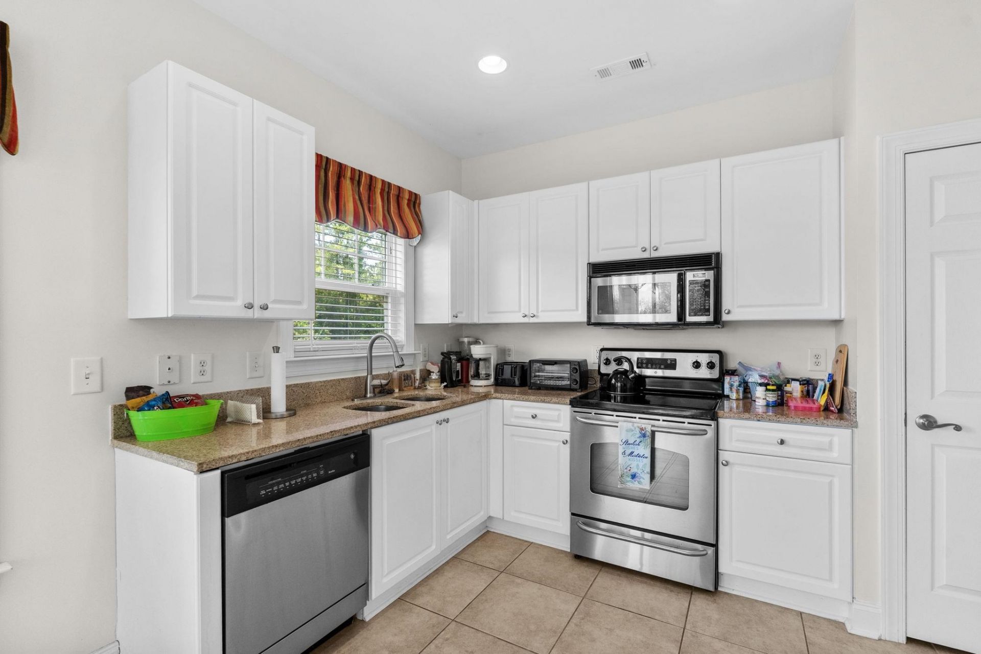 4486 Girvan Dr.  Photo 17