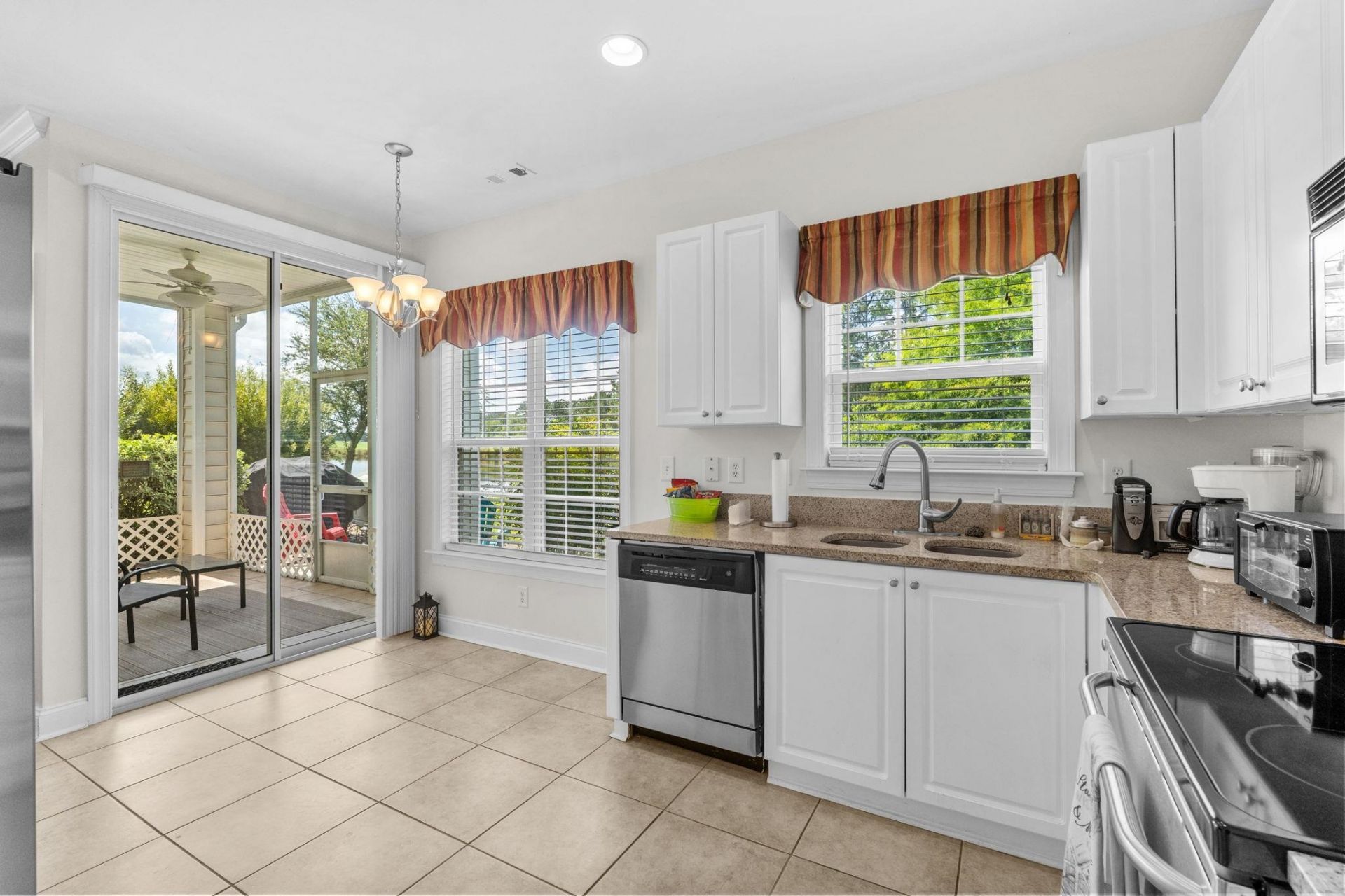 4486 Girvan Dr.  Photo 18