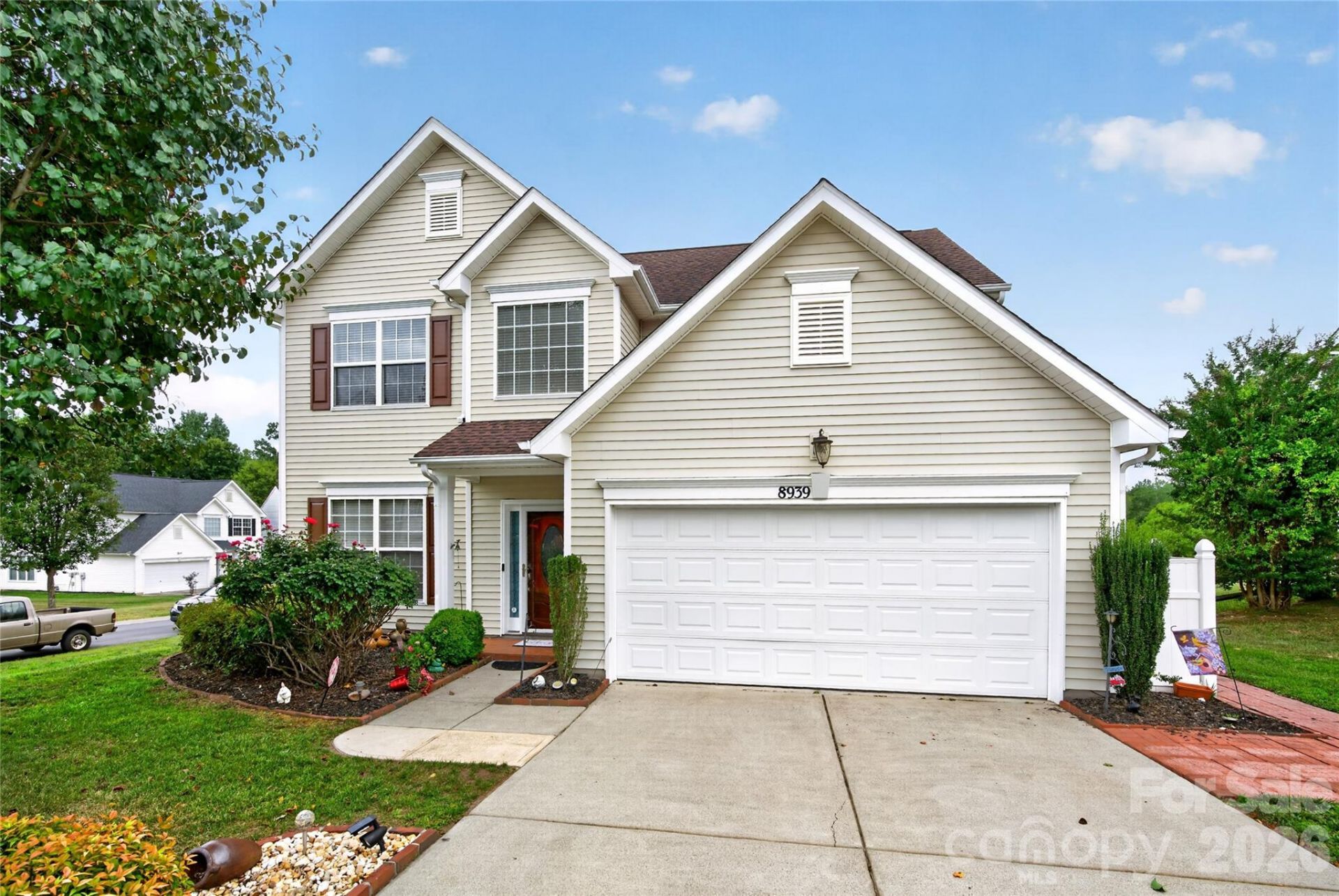 8939 Firestreak Drive, Charlotte, NC 28216 Main Photo