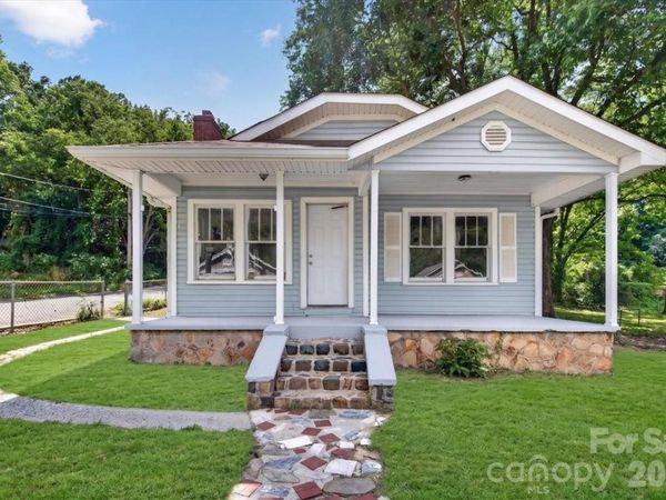 401 Pryor Street , Gastonia, NC 28052