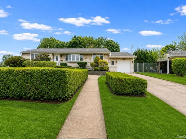 40 Cypress Street , Central Islip, NY 11722